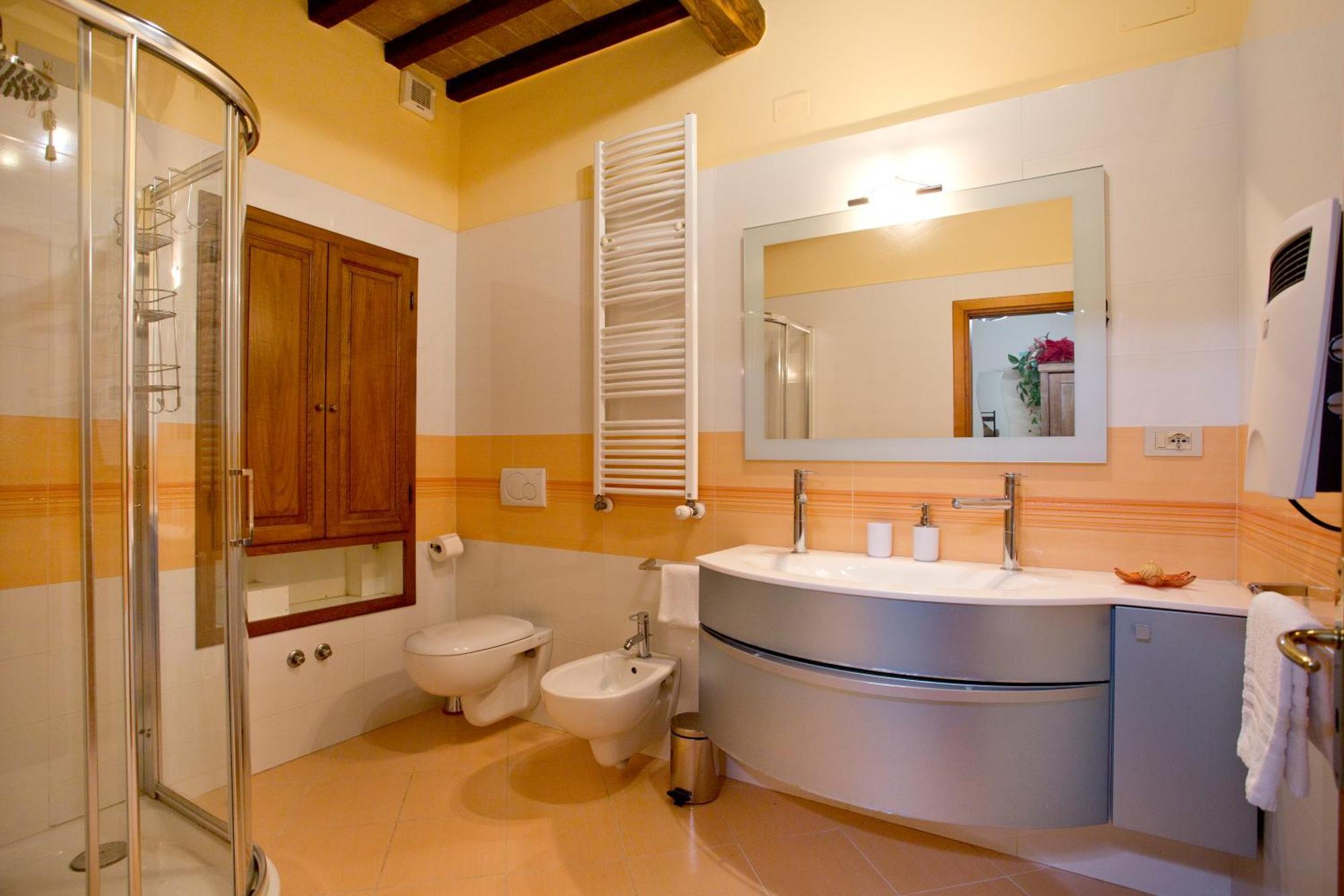 Casa San Girolamo Historic Flat With Cosy Terrace In Lucca'S City Centre ภายนอก รูปภาพ