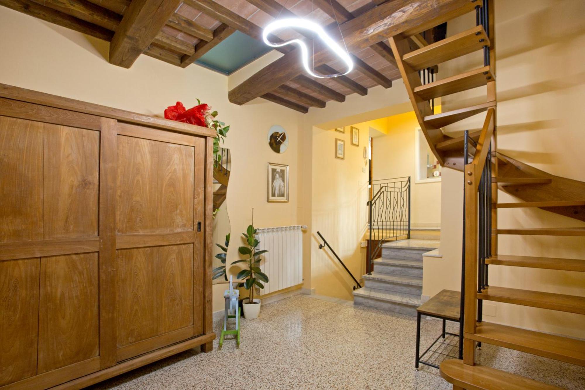 Casa San Girolamo Historic Flat With Cosy Terrace In Lucca'S City Centre ภายนอก รูปภาพ