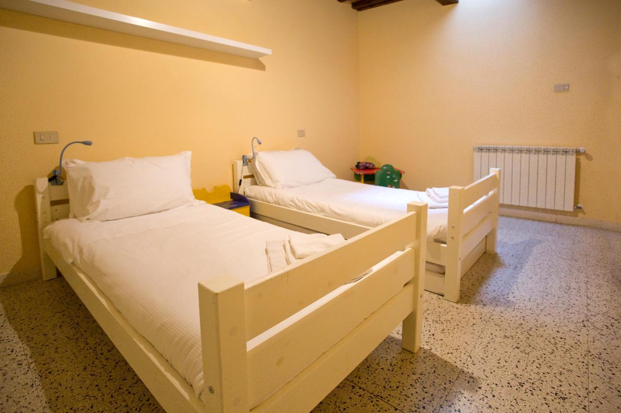 Casa San Girolamo Historic Flat With Cosy Terrace In Lucca'S City Centre ภายนอก รูปภาพ